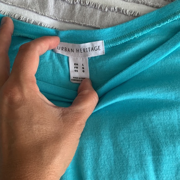 Womens Crop Top. Size L - Picture 3 of 4